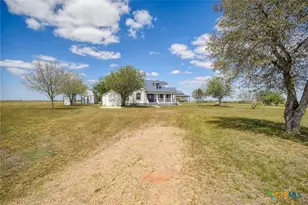 1370 Co Rd 353, Shiner, TX 77984 - Photo 6
