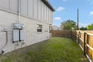 1015 N 10th St, Killeen, TX 76541 - Photo 18