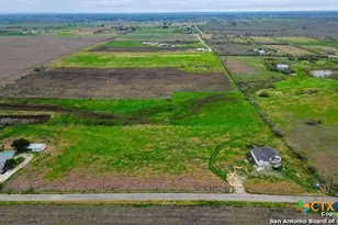 2395 Partnership Rd, Seguin, TX 78155 - Photo 14