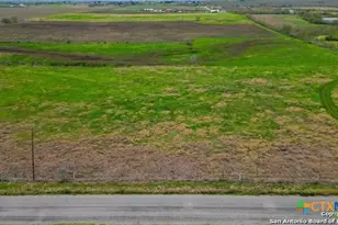 2395 Partnership Rd, Seguin, TX 78155 - Photo 2