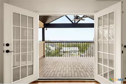 237 Wild Oak Drive, Canyon Lake, TX 78133 - Photo 18