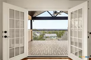 237 Wild Oak Dr, Canyon Lake, TX 78133 - Photo 18