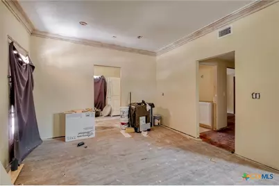 116 S Cypress Avenue, Luling, TX 78648 - Photo 4