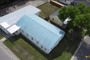 1508 N East St, Victoria, TX 77901 - Photo 1