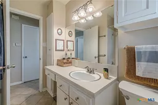 324 Craddock Ave, San Marcos, TX 78666 - Photo 8