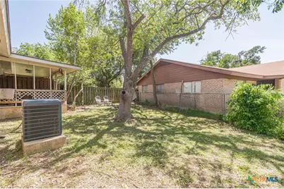 324 Craddock Avenue, San Marcos, TX 78666 - Photo 2
