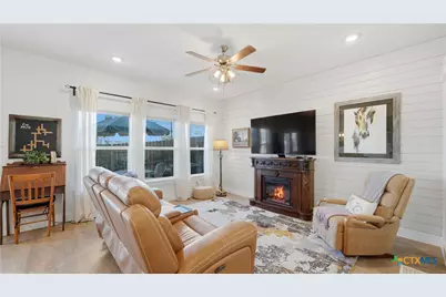 243 Sapphire, New Braunfels, TX 78130 - Photo 6