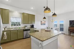 243 Sapphire, New Braunfels, TX 78130 - Photo 14