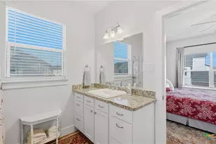 243 Sapphire, New Braunfels, TX 78130 - Photo 22