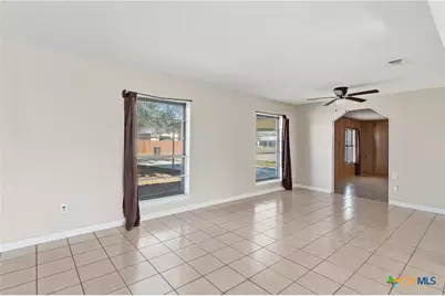 102 Runnel Street, Seguin, TX 78155 - Photo 6