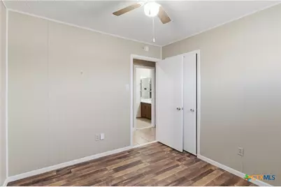 102 Runnel Street, Seguin, TX 78155 - Photo 16