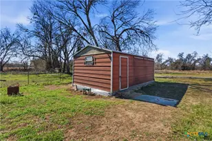 102 Runnel St, Seguin, TX 78155 - Photo 34