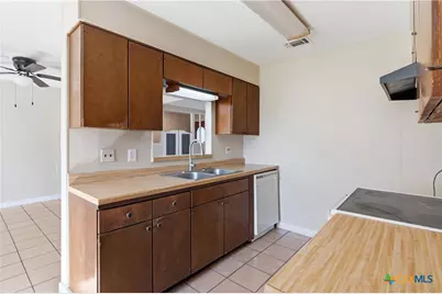 102 Runnel Street, Seguin, TX 78155 - Photo 12