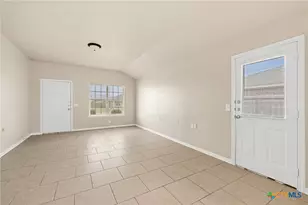 1202 Loyal Ln, Killeen, TX 76549 - Photo 10