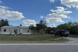 1255 Mount Pleasant Rd, Kingsbury, TX 78638 - Photo 2