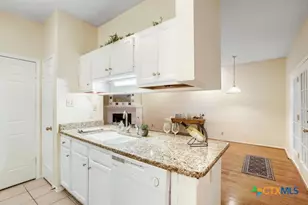 8655 Datapoint Dr, San Antonio, TX 78229 - Photo 8