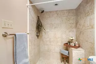 8655 Datapoint Dr, San Antonio, TX 78229 - Photo 16