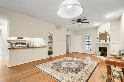 8655 Datapoint Drive, San Antonio, TX 78229 - Photo 6