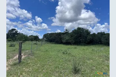 1022 County Road 438, Yoakum, TX 77995 - Photo 14