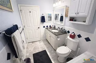 901 Deertrail Dr, San Marcos, TX 78666 - Photo 26