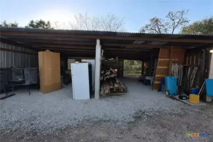 901 Deertrail Dr, San Marcos, TX 78666 - Photo 44