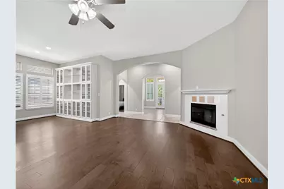 407 Mission Hill Run, New Braunfels, TX 78132 - Photo 10