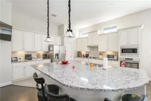 407 Mission Hill Run, New Braunfels, TX 78132 - Photo 12