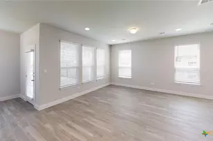 116 Hidden Branch Cv, San Marcos, TX 78657 - Photo 6