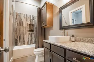 345 Laguna Rd, Bandera, TX 78003 - Photo 20