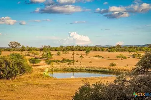 345 Laguna Rd, Bandera, TX 78003 - Photo 32