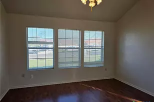 215 Robertstown Rd, Copperas Cove, TX 76522 - Photo 8