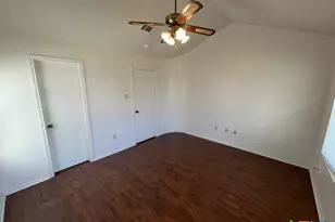 215 Robertstown Rd, Copperas Cove, TX 76522 - Photo 10