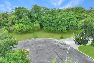 130 Milagros, Seguin, TX 78155 - Photo 4