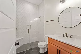 670 Magazine Ave, New Braunfels, TX 78130 - Photo 18