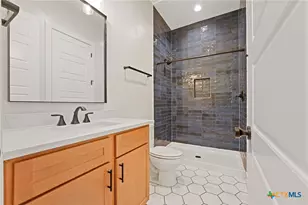 670 Magazine Ave, New Braunfels, TX 78130 - Photo 36