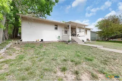 505 S Summer Street, Lampasas, TX 76550 - Photo 2