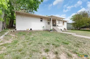 505 S Summer St, Lampasas, TX 76550 - Photo 2