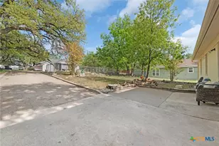 505 S Summer St, Lampasas, TX 76550 - Photo 22