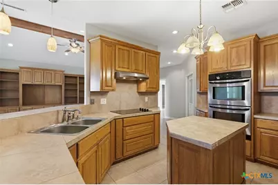 15 Huron Street, Victoria, TX 77905 - Photo 18