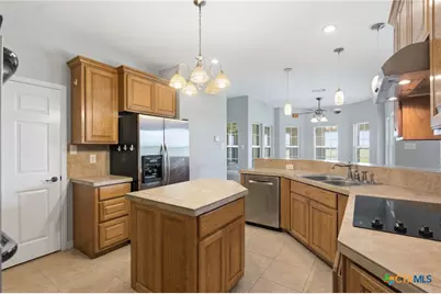 15 Huron Street, Victoria, TX 77905 - Photo 8
