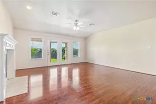 119 W Running Wolf Trail, Harker Heights, TX 76548 - Photo 6