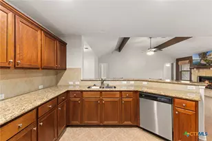 101 Queen Anne Cir, Canyon Lake, TX 78133 - Photo 14