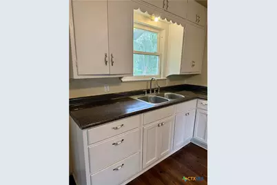 717 Surghnor Street, Belton, TX 76513 - Photo 8