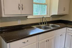 717 Surghnor St, Belton, TX 76513 - Photo 8