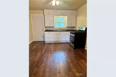 717 Surghnor Street, Belton, TX 76513 - Photo 6