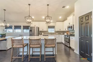 2745 Ridge Forest Dr, New Braunfels, TX 78130 - Photo 22