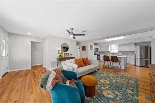 1100 N 66th St, Waco, TX 76710 - Photo 8