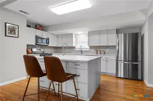 1100 N 66th St, Waco, TX 76710 - Photo 10