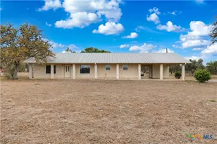 429 Booth Dr, San Marcos, TX 78666 - Photo 2