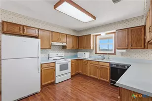 429 Booth Dr, San Marcos, TX 78666 - Photo 12